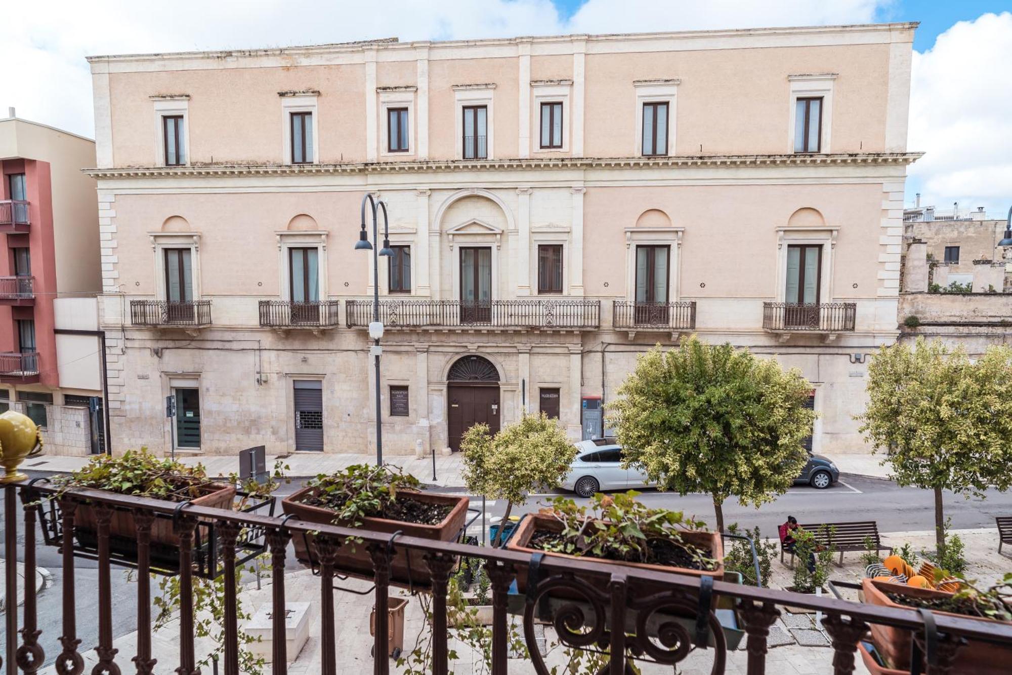 鲁蒂利亚诺Palazzo Iato公寓 外观 照片