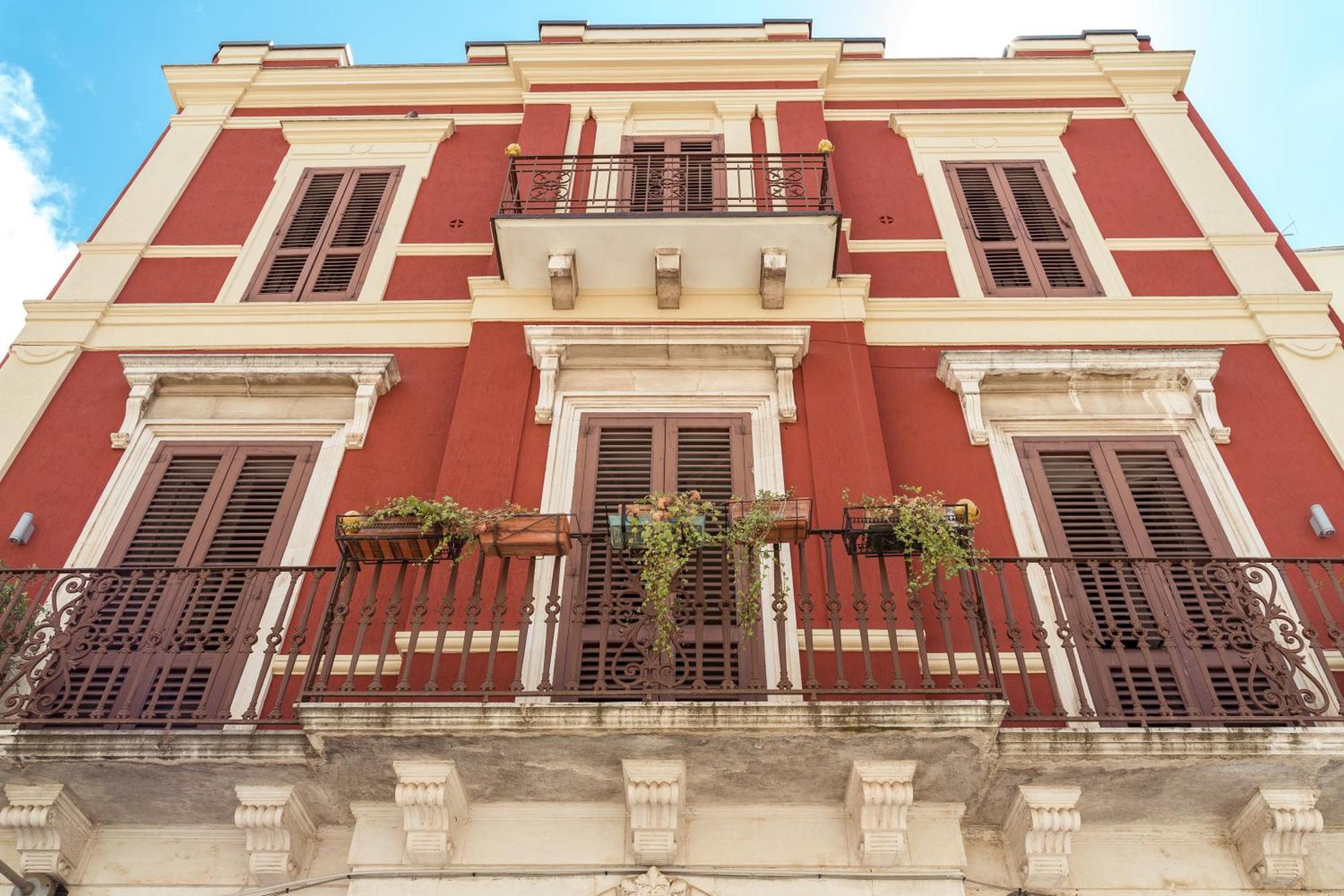 鲁蒂利亚诺Palazzo Iato公寓 外观 照片