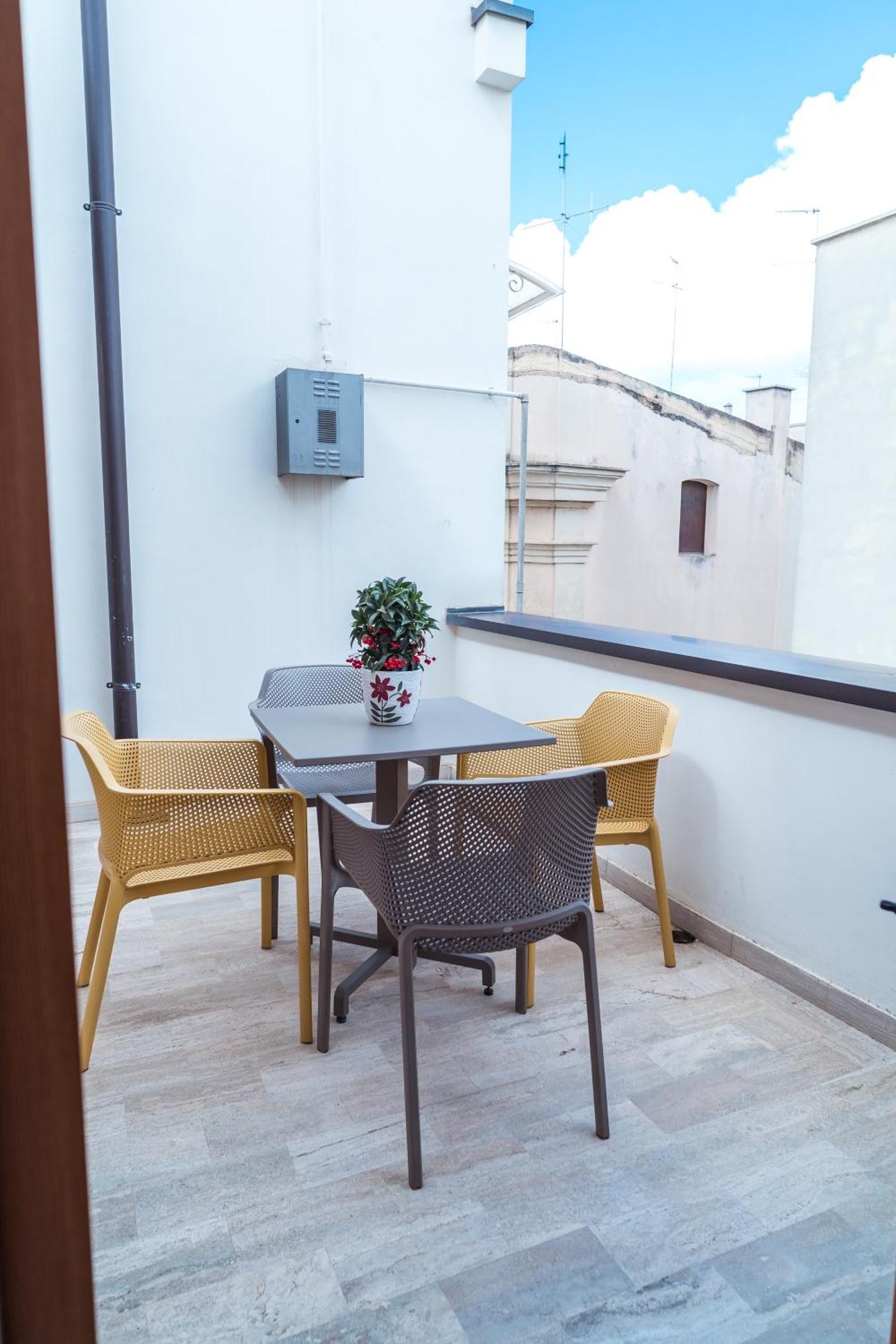 鲁蒂利亚诺Palazzo Iato公寓 外观 照片